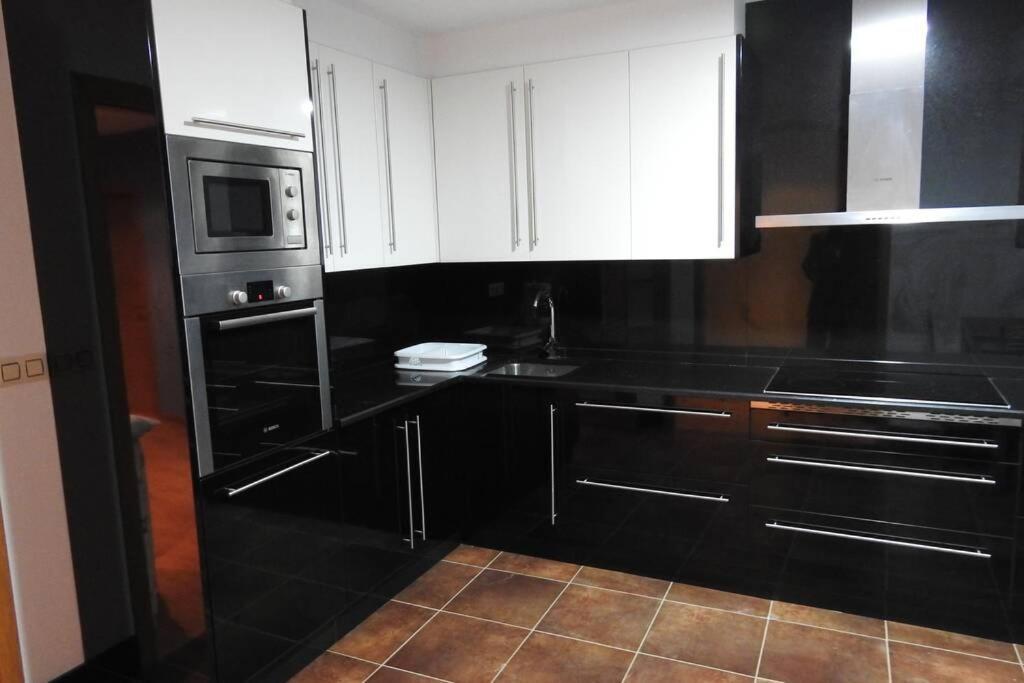 Apartamento De 4 Dormitorios En Camariñas Екстериор снимка