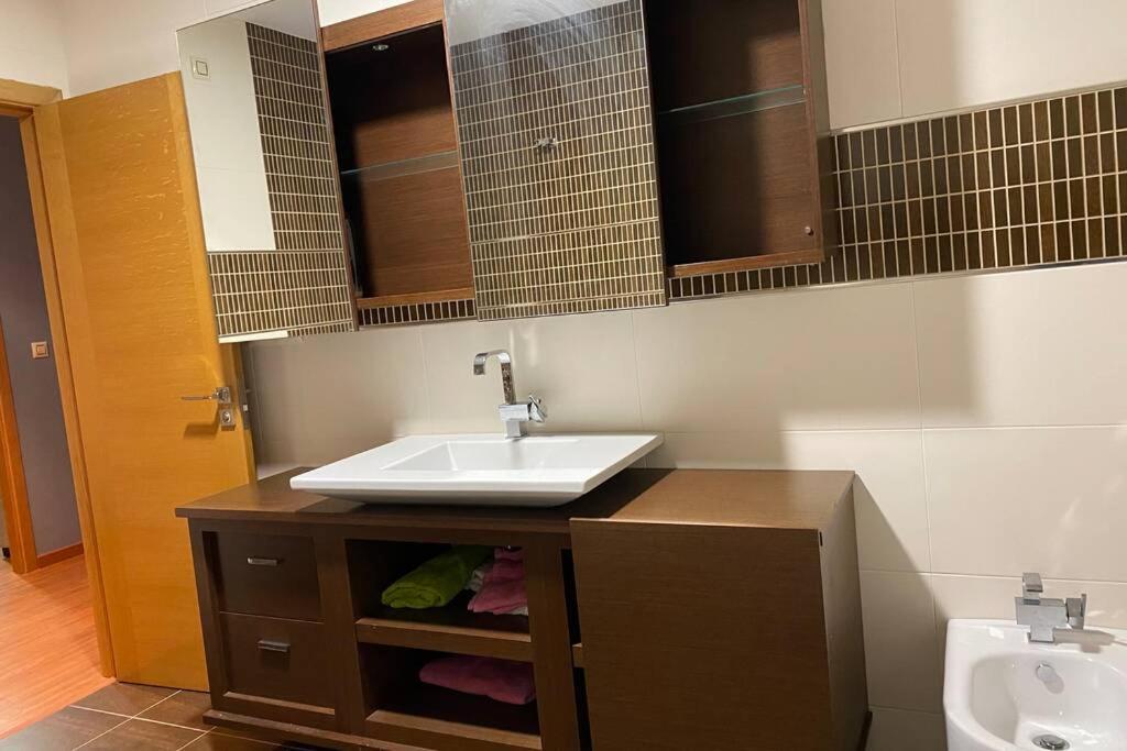 Apartamento De 4 Dormitorios En Camariñas Екстериор снимка