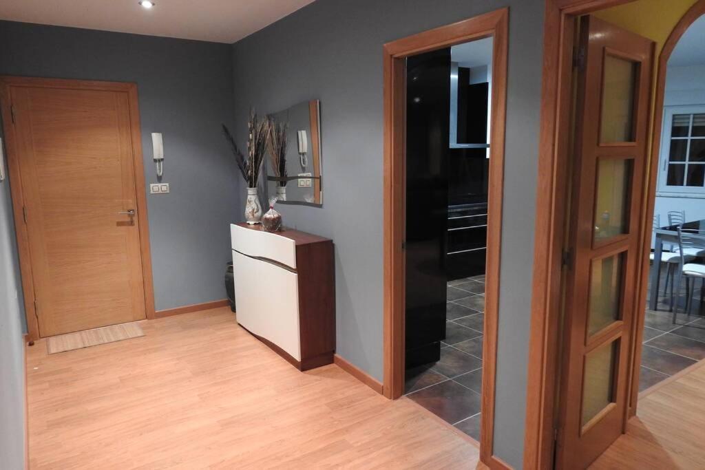 Apartamento De 4 Dormitorios En Camariñas Екстериор снимка